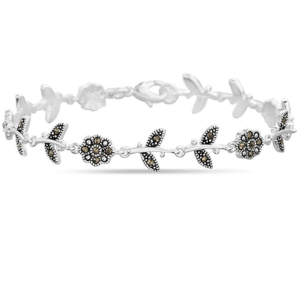 AURI Brass Flower Link Bracelet